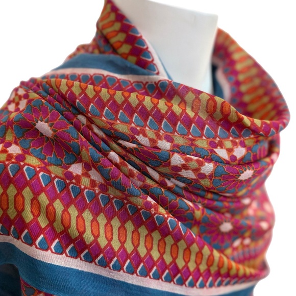 Hang N Hold 100% Silk Scarf – Geometric Mosaic Print - 30" x 70" - Picture 3 of 9